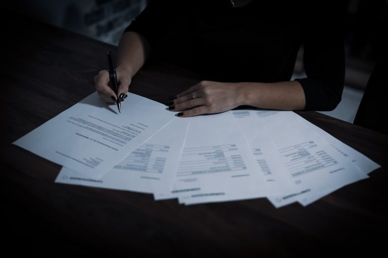Person signing a settlement agreement